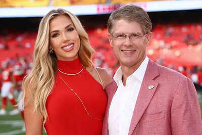 Chiefs heiress Gracie Hunt sets social media ablaze with glamorous Chiefs game-day look at NFL preseason opener | NFL News