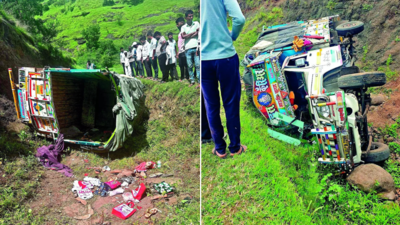 10 women killed, 27 others injured as truck falls into ditch in near Pune | Pune News