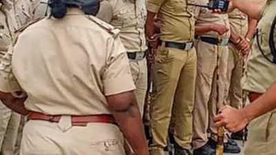 UP shocker: Aunt gouges out 12-year-old’s eye for ‘dropping’ infant daughter; father seeks stricter charges | Agra News