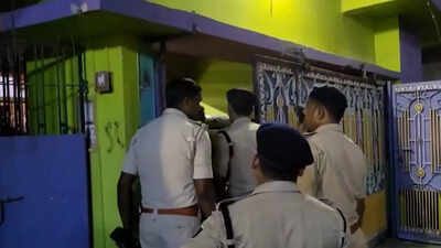 Patna horror: 2 children found dead inside parked car in Indrapuri; probe on | Patna News