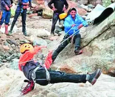 Heavy rains disrupt 374 roads in Himachal; monsoon toll now 257 | India News