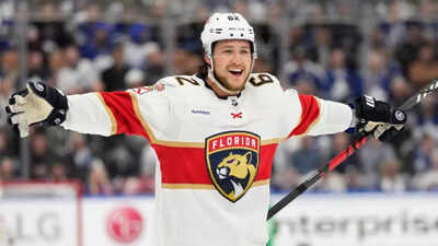 Former Panthers star urges Team Canada to add him with Sidney Crosby and Connor McDavid in 4 Nations | NHL News