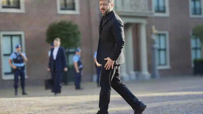 ‘We don’t expect but…’: White House checks with Ukraine officials if Zelenskyy can wear a suit today