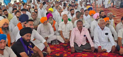 Farmers pay tribute to former Governor Satyapal Malik at Jagadhri Memorial gathering | India News