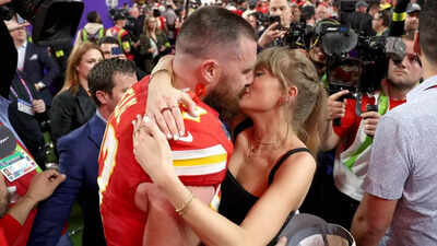 Travis Kelce isn’t the first: Swifties remind everyone Taylor’s always shown off her boyfriends | NFL News