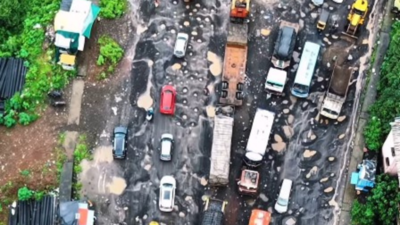 Watch: Crater-like potholes on Chiplun’s Vashishti bridge; NHAI says not its jurisdiction | India News