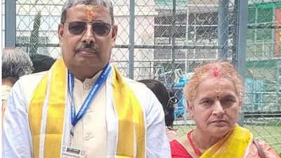 Kavikulaguru Kalidas Sanskrit University vice-chancellor Hareram Tripathi, wife killed in road accident | Nagpur News