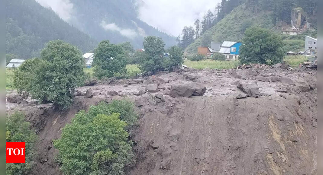 ‘Trapped within 2 minutes’: Victim recounts horror as Kishtwar cloudburst kills 60; several survivors say it felt like blast | Jammu News