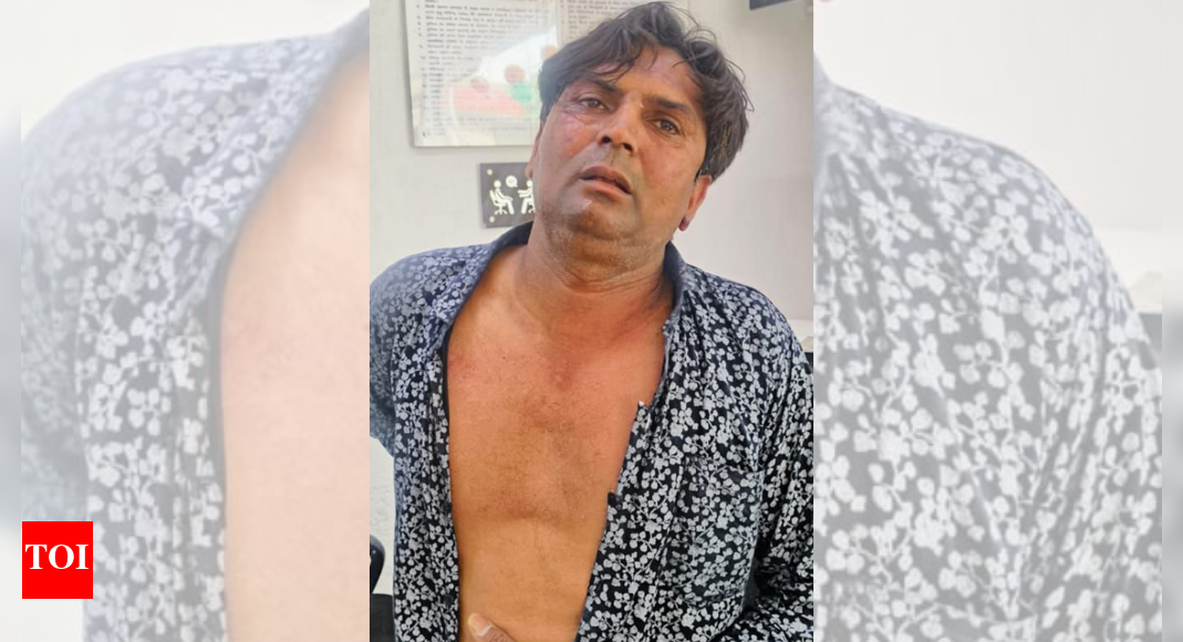 Attack on Delhi CM: Attacker’s obsession with dogs surfaces; family says ‘he aspired to open an animal hospital’ | Delhi News