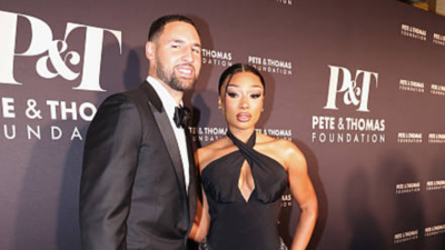 “Ocean heals the mind” – Klay Thompson and Megan Thee Stallion enjoy boat day adventure with perfect vacation escapade | NBA News