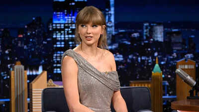 Taylor Swift’s emotional tribute to late friend Jeff Lang moves his mother to tears as Travis Kelce supports the singer’s emotional journey | NFL News