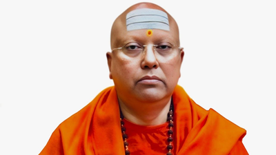 ‘Dubai sheikh wants sexual partner, do you have a friend’: Delhi ‘godman’ Chaitanyananda Saraswati’s disturbing text messages | Delhi News