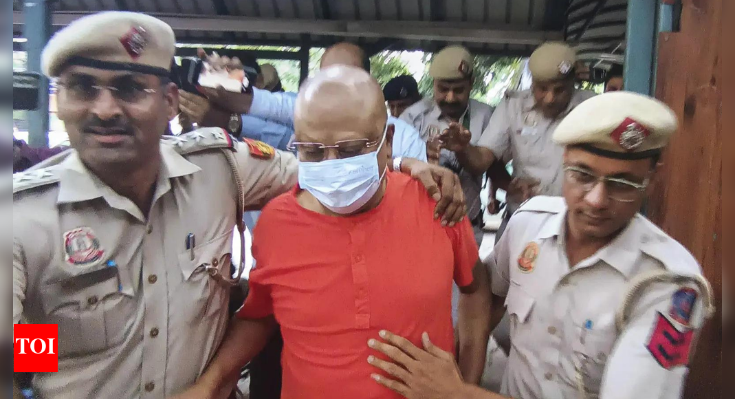 What Delhi ‘godman’ Swami Chaitanyananda wants in jail? From monk robes to vegetarian food without onion, garlic — see details | Delhi News