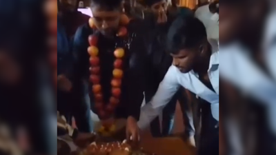Watch: Rowdy celebrates birthday inside Bengaluru central prison; video of him cutting cake goes viral | Bengaluru News