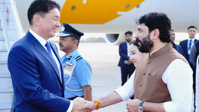 Mongolian President arrives in Delhi, accorded guard of honour | India News