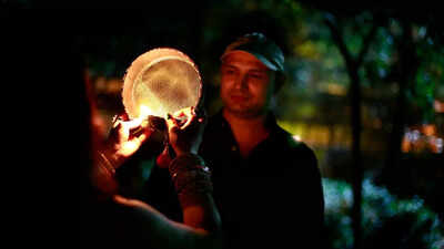 Karwa Chauth 2025: 11 AI prompts every couple should try to capture love, rituals and festive moments together |