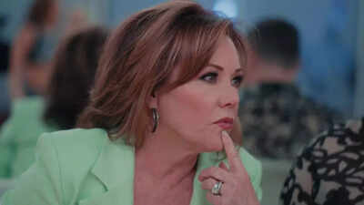 Dallas Cowboys Cheerleaders’ Kelli Finglass returns to the stage with an empowering message for Mississippi women | NFL News