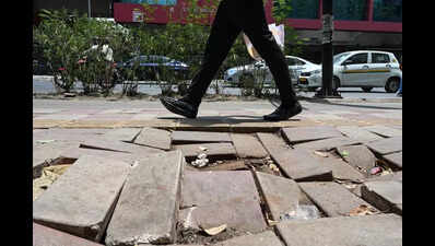 No surprise: 12 pedestrians die every week in Delhi; 1,640 people were hit in road crashes | Delhi News