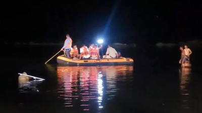 MP Tractor Trolley Accident: How a single misstep turned fatal during Durga idol immersion in MP; 11 dead including 8 minors | Indore News