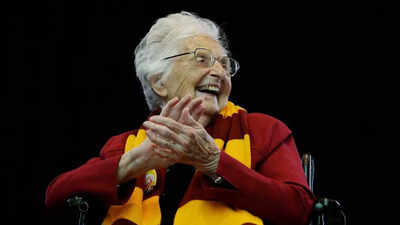Sister Jean’s cause of death: Beloved Loyola-Chicago chaplain legend passes at 106 | NBA News