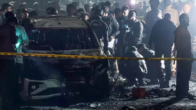 Rush-hour blast kills 9 near Red Fort | India News