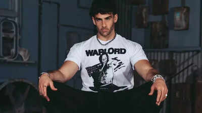 “Superman shocks dogs apparently”: Fans throw hilarious jabs at HasanAbi’s Halloween antics in viral livestream