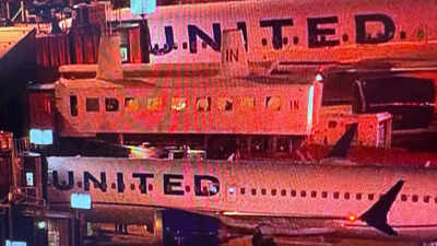 18 passengers injured after mobile lounge crashes into dock at Dulles Airport