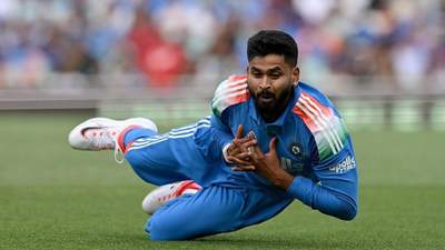 Shreyas Iyer’s spleen injury: Doctor warns of hidden risks and the need for quick action​​