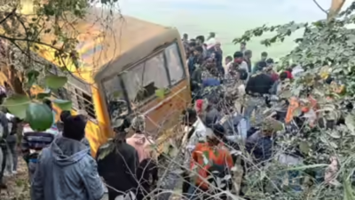 2 kids dead as school bus falls 150ft down ghat section in Maharashtra | India News