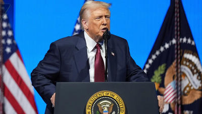 Shutdown crisis deepens: US losing $15bn each week; 40 airports to be closed