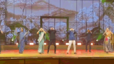 Watch: Kangana Ranaut, Mahua Moitra and Supriya Sule dance together at wedding | Delhi News