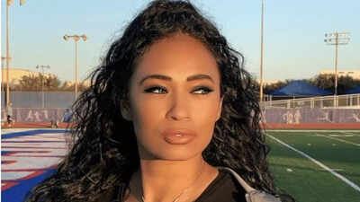 Shedeur Sanders’ mom shows off proud mama style in unforgettable glam game-day look | NFL News