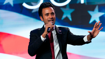 ‘Can’t handle the heat’: Vivek Ramaswamy mocked by rival for deleting social media apps to avoid ‘racist hate’