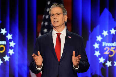 As Donald Trump threatens Greenland, leaders across Europe get into a ‘Group Chat’ for messaging called…