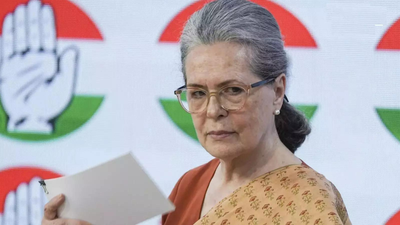 Regular check-ups due to pollution? Sonia Gandhi admitted to Delhi hospital; kept under observation | India News