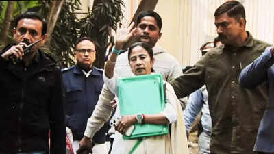 ‘Unmanageable crowd’: Calcutta HC adjourns ED plea seeking FIR against Mamata Banerjee; hearing likely Jan 14 | Kolkata News