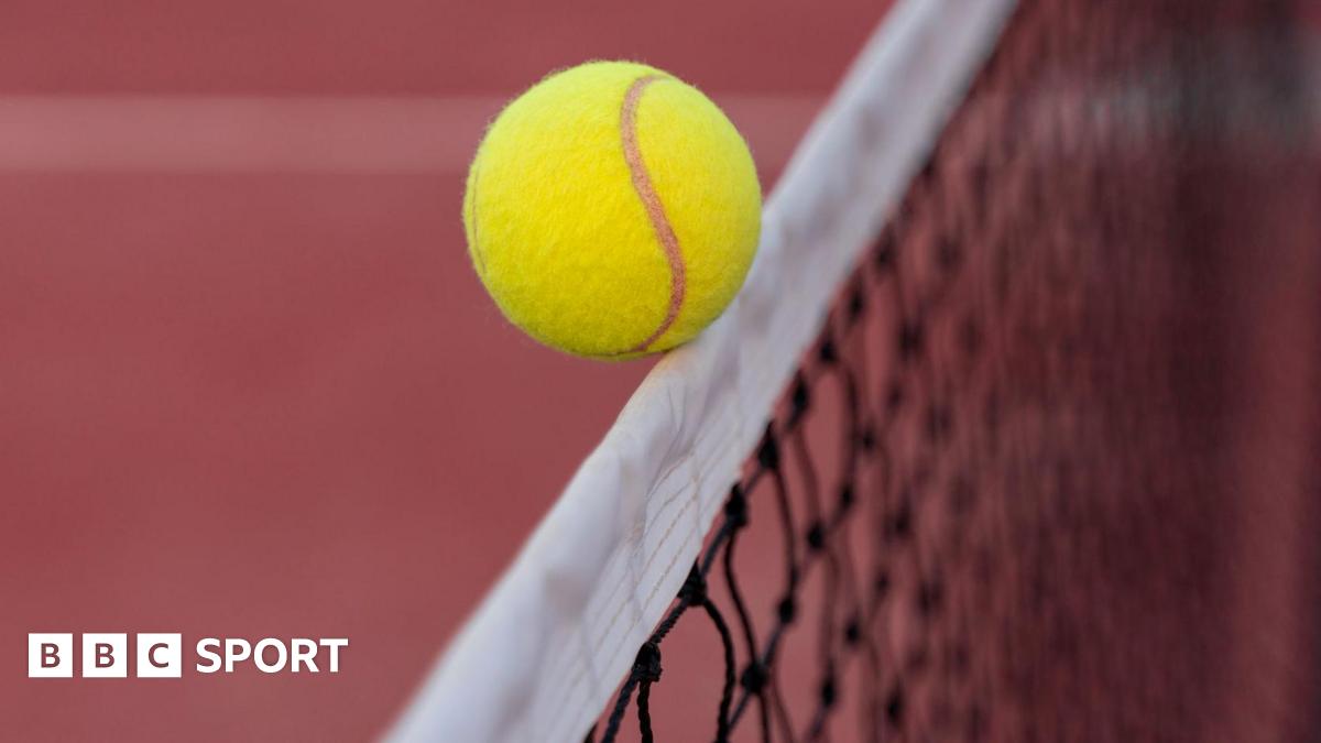 Hajar Abdelkader: Wildcard serves 20 doubles faults and loses match in 37 minutes