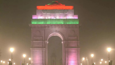 Delhi AQI improves to ‘poor’ at 235 as city wakes up to chilly, windy morning; GRAP Stage-III lifted | Delhi News