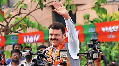 BMC mayor race heats up: CM Devendra Fadnavis in Davos, talks on hold, poll process set to last till Jan-end | Mumbai News