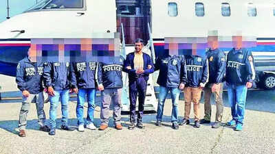 DOJ’s Gupta charges point to an amateur plot: Spooks