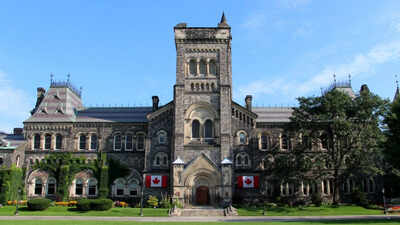 University Of Toronto: ‘No white men allowed’: Row over Toronto University only hiring professors on basis of ‘gender identity’