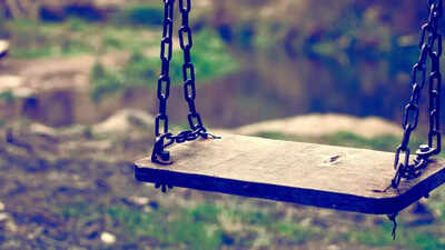“My heart broke. This is what we had been trying to prevent:”Why a 5-year old child was not allowed to sit on a swing in a famous park |