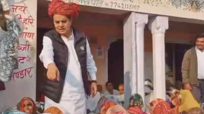 Ex-BJP MP took back blanket after learning woman was Muslim in Tonk, alleges Rajasthan LoP Tikaram Jully; video sparks row | Jaipur News