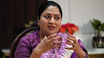 Rekha Gupta: CM Rekha Gupta meets 3 northeast women, says ‘no scope of hatred, racial abuse in Delhi’ | Delhi News