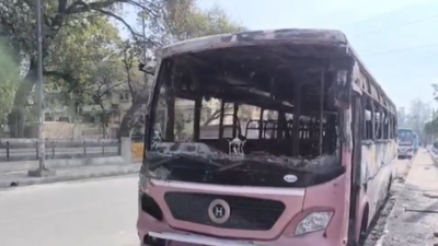 Private bus conductor found charred after vehicle catches fire in Delhi’s Vikaspuri | Delhi News