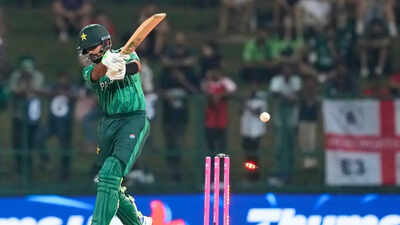 PAK vs ENG: Hilarious Babar Azam memes take over internet after another flop show in T20 World Cup | Cricket News