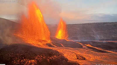 Fire in the sky: Kīlauea volcano erupts in Hawaii shooting lava 1,300 feet into the air in the 10-hour eruption | World News