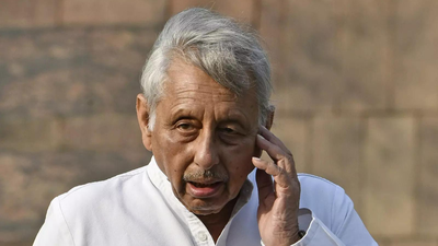 ‘Pick up the baton’: Mani Shankar Aiyar’s pitch for Pinarayi Vijayan sparks row; Congress draws line | India News