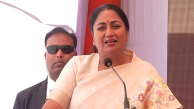 Delhi CM inaugurates statue of RSS founder at east Delhi hospital | India News