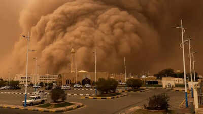 Saudi Arabia braces for major sandstorm as Red and Orange alerts remain in effect until Feb 28 | World News